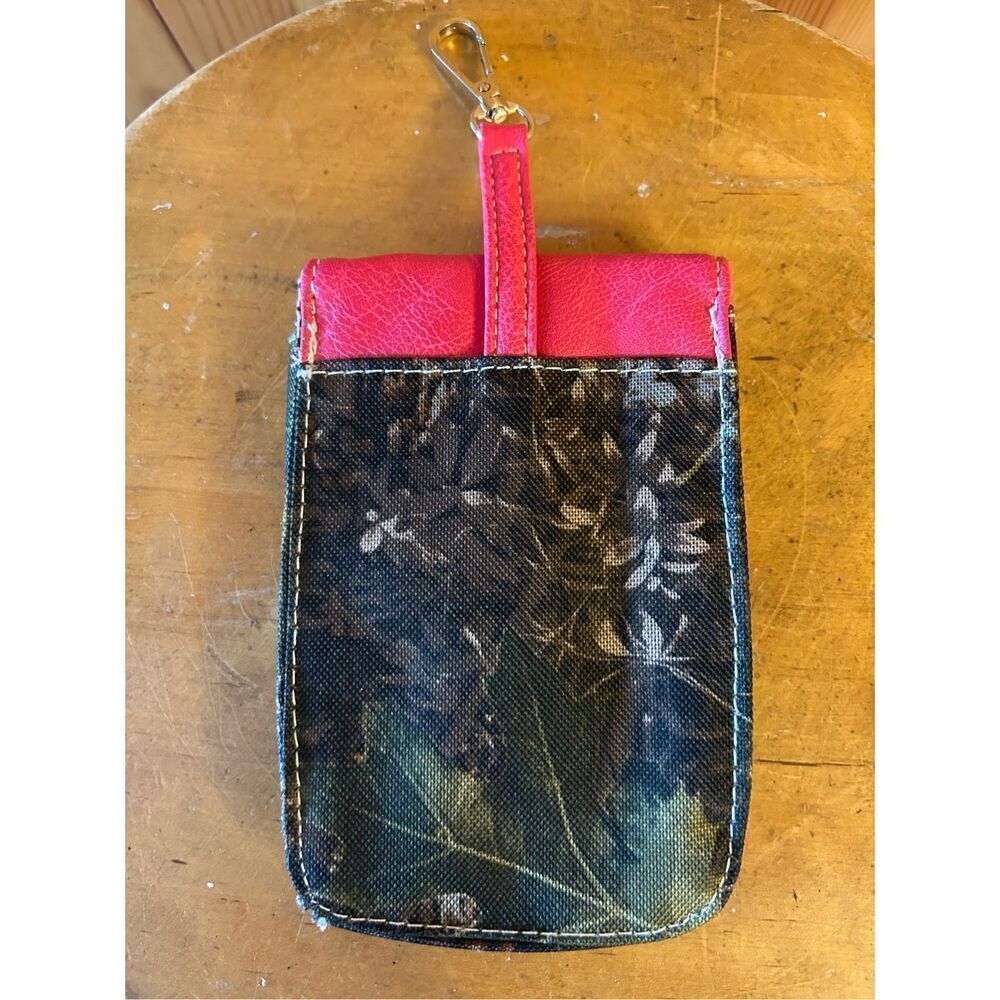 Cowgirl Trendy Western Camo Leaves Outdoor Hunting Cell Phone Purse Clasp Belt ( - Picture 2 of 5
